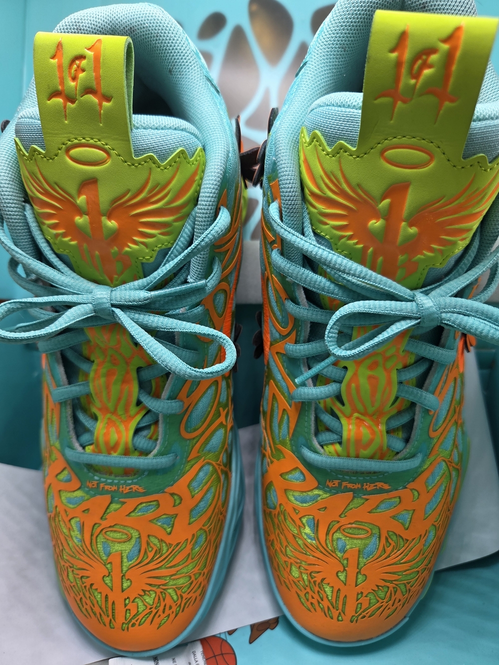 Puma Scooby-Doo Collector Box - Turquoise & Lime Accents - Picture 2 of 11